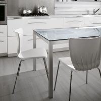 Egyéb székek és kiegészítők